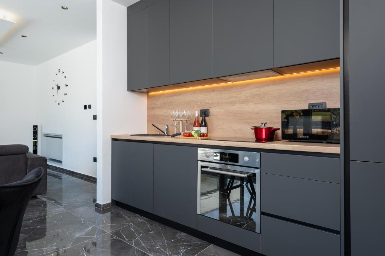 Green Luxury II With Heated Pool, Jacuzzi & Sauna Ruzici  Exterior foto